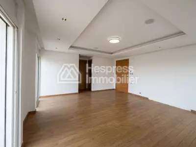Superb villa for rent, 52,000 dhs, long-term rental, golf course frontage ️