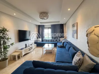 Luxurious 3-bedroom apartment with no overlooking neighbors.