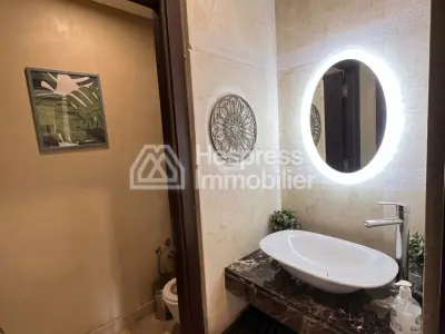 Luxurious 3-bedroom apartment with no overlooking neighbors.