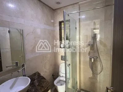 Luxurious 3-bedroom apartment with no overlooking neighbors.