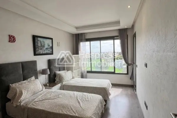 Luxurious 3-bedroom apartment with no overlooking neighbors.