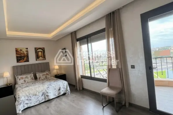 Luxurious 3-bedroom apartment with no overlooking neighbors.