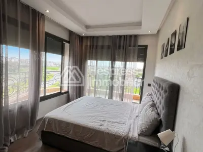 Luxurious 3-bedroom apartment with no overlooking neighbors.