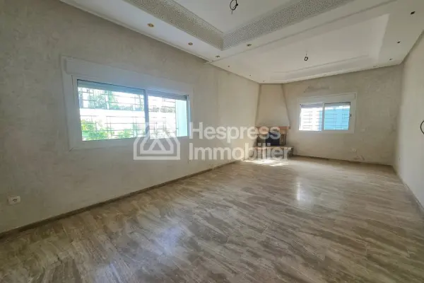 Villa for rent in Cil