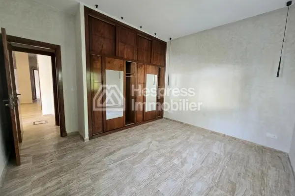 Villa for rent in Cil