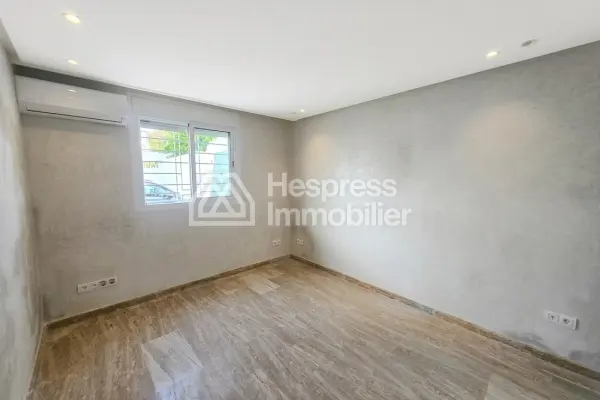Villa for rent in Cil