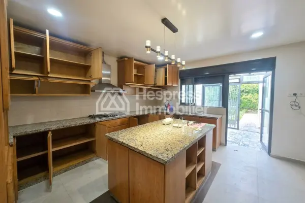 Villa for rent in Cil