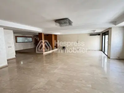 Appartement luxueux 4 chambre