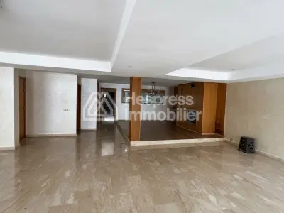 Appartement luxueux 4 chambre