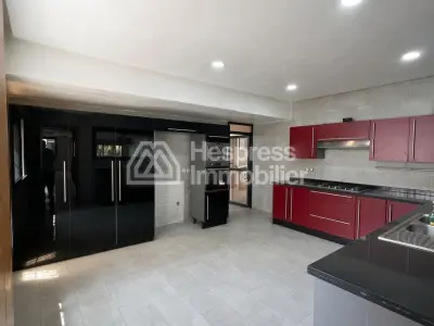 Appartement luxueux 4 chambre