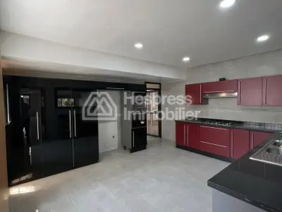Appartement luxueux 4 chambre