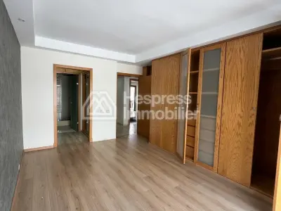 Appartement luxueux 4 chambre