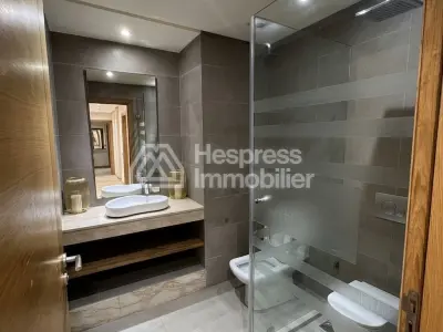 Appartement luxueux 4 chambre