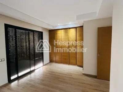 Appartement luxueux 4 chambre