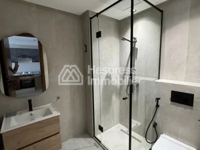 Appartement sobre moderne sans vis à vis à louer