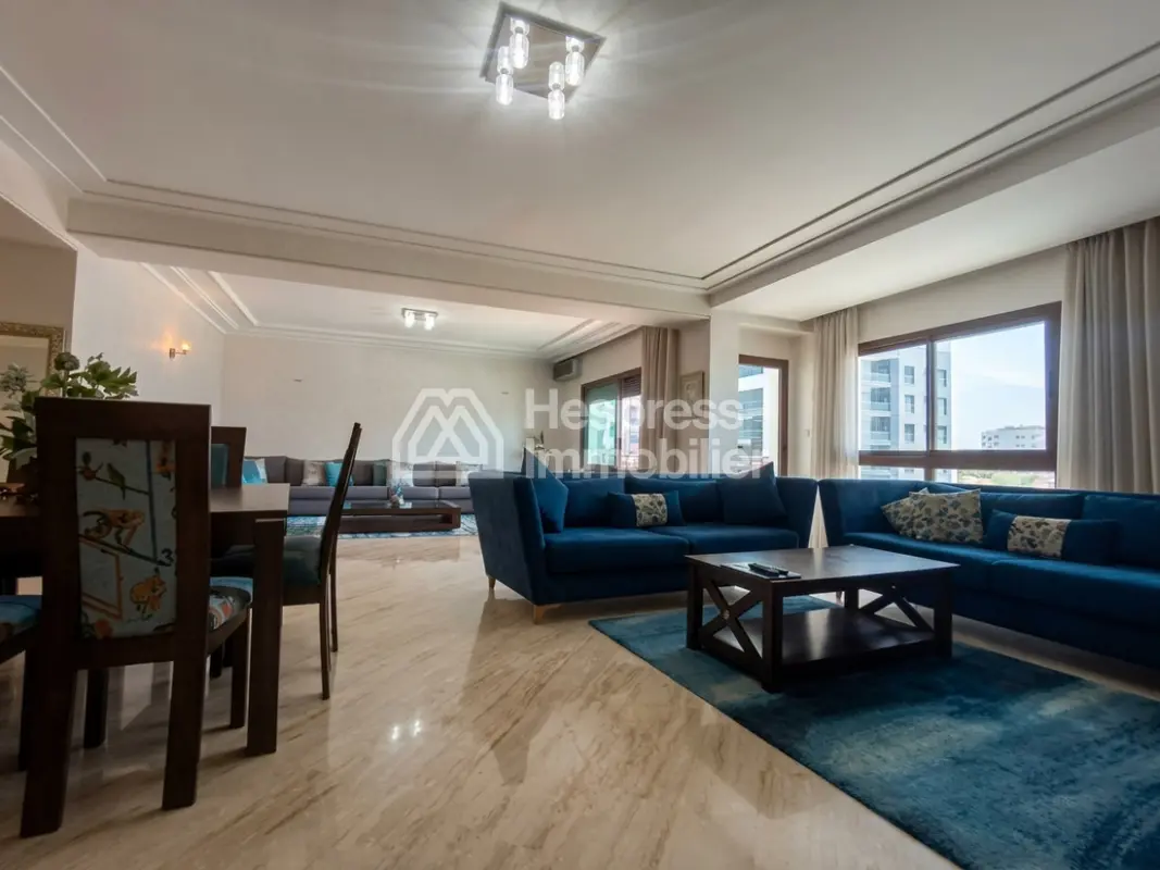 Bel Appartement à côté de Molière Palmier à louer