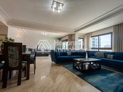 Bel Appartement à côté de Molière Palmier à louer