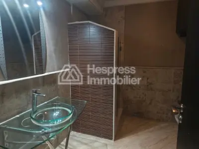 Bel Appartement à côté de Molière Palmier à louer