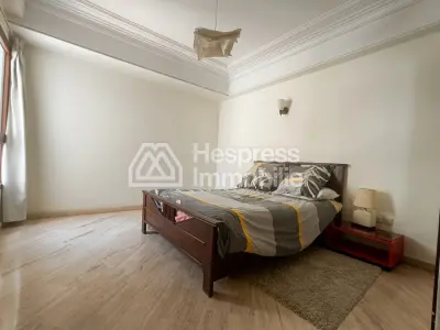 Bel Appartement à côté de Molière Palmier à louer