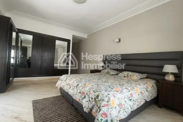 Beautiful apartment next to Molière Palmier for rent