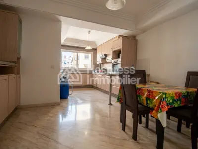 Bel Appartement à côté de Molière Palmier à louer