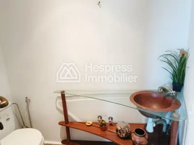 شقة جميلة للإيجار بالقرب من موليير بالمييه