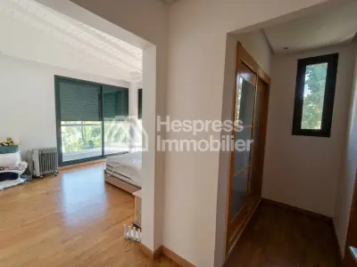 Villa with golf course view in Ville verte for rent