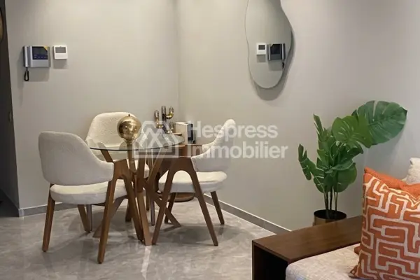 Bel appartement avec balcon vue dégagée à louer