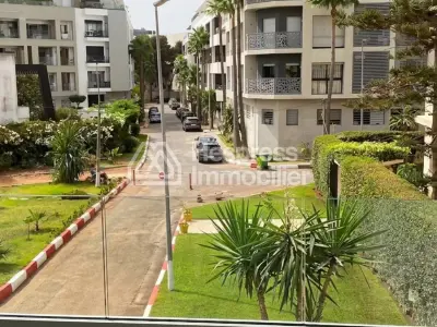 Bel appartement avec balcon vue dégagée à louer