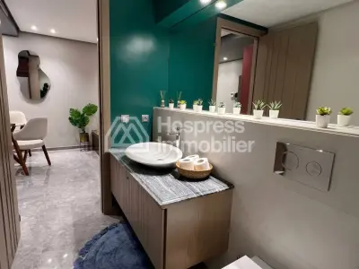 Bel appartement avec balcon vue dégagée à louer