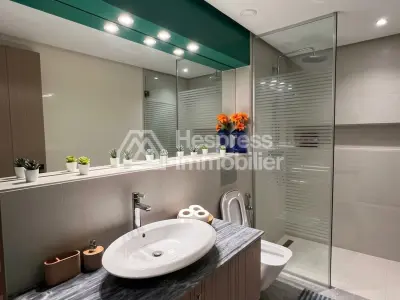 Bel appartement avec balcon vue dégagée à louer