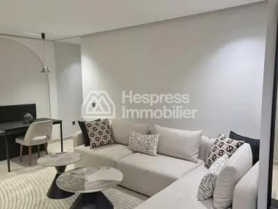 New furnished studio apartment, central location