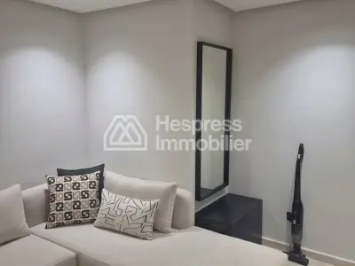 New furnished studio apartment, central location