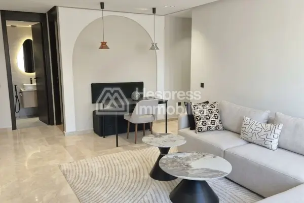 New furnished studio apartment, central location