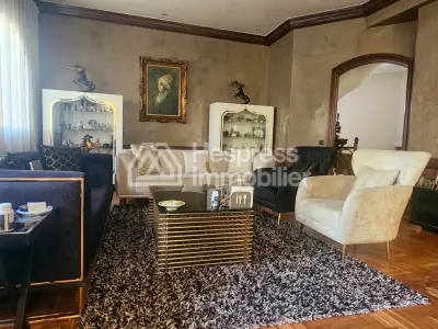Villa for sale in Californie next to Amoud