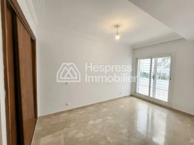 Bel appartement moderne à vendre plein Racine