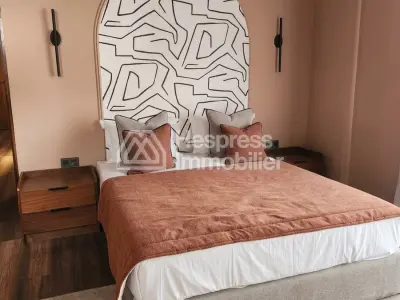 شقة استوديو كبيرة وجديدة تمامًا مع تراس وصالة رياضية للإيجار في غوتييه