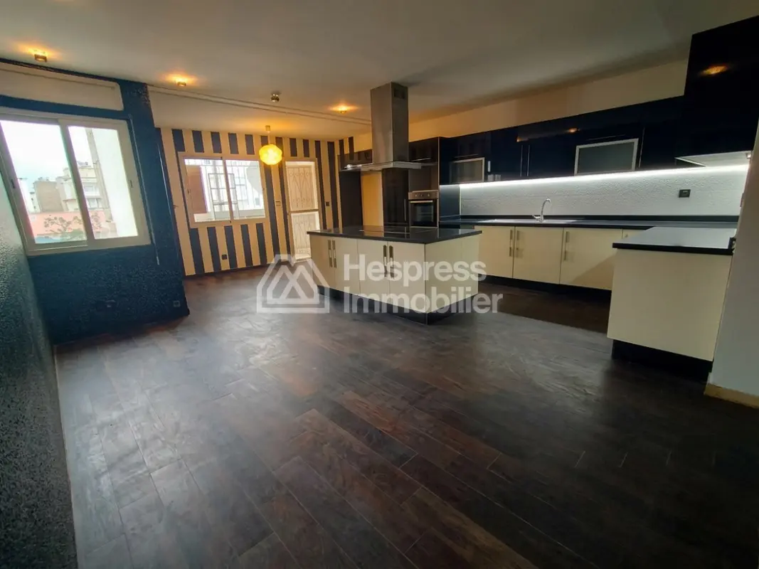 Appartement propre et convivial sur Ghandi à louer