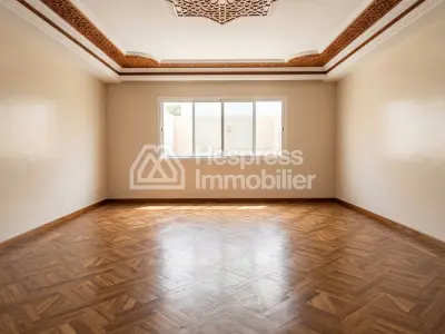 Appartement propre et convivial sur Ghandi à louer