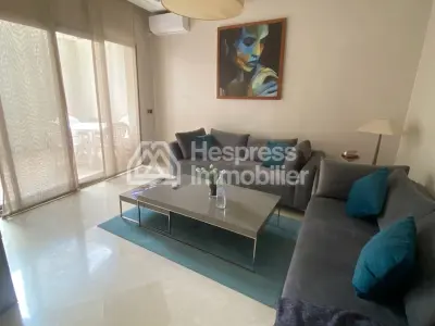 Modern studio apartment Racine for sale with courtyard