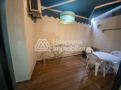 Modern studio apartment Racine for sale with courtyard