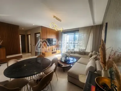 Appartement ensoleillé VIDE à louer plein CFC