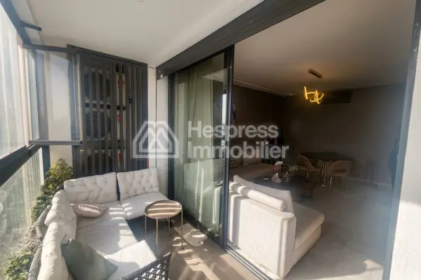 Appartement ensoleillé VIDE à louer plein CFC