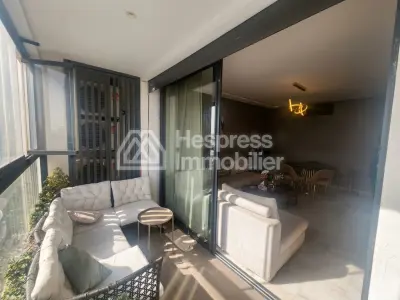 Appartement ensoleillé VIDE à louer plein CFC