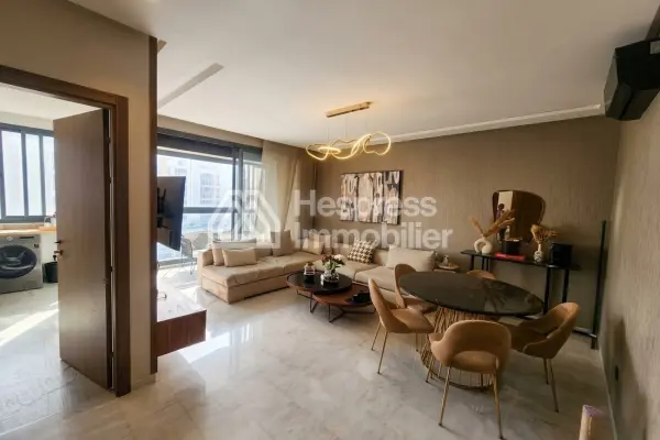 Appartement ensoleillé VIDE à louer plein CFC