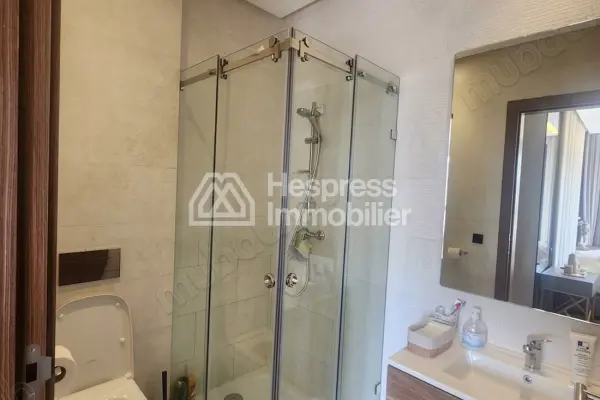 Appartement ensoleillé VIDE à louer plein CFC