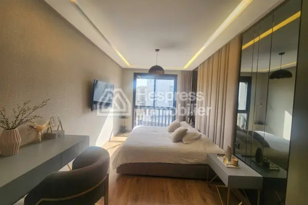 Appartement ensoleillé VIDE à louer plein CFC