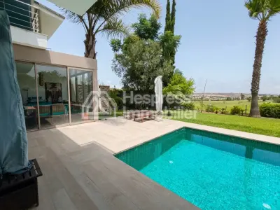 Villa exceptionnelle front golf VIDE à louer