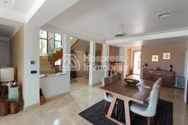 Villa exceptionnelle front golf VIDE à louer