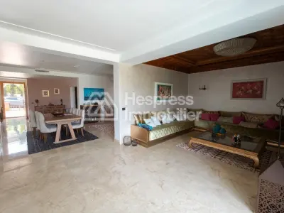 Villa exceptionnelle front golf VIDE à louer
